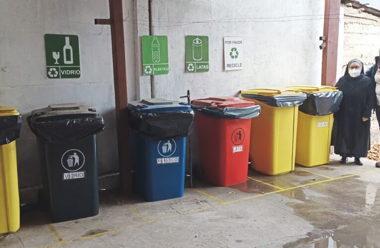 Fundación San José gestiona sus residuos en contenedores financiados por Fondos Concursables 2021