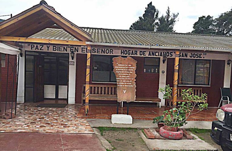 Donación a Hogar de Ancianos de Cabildo
