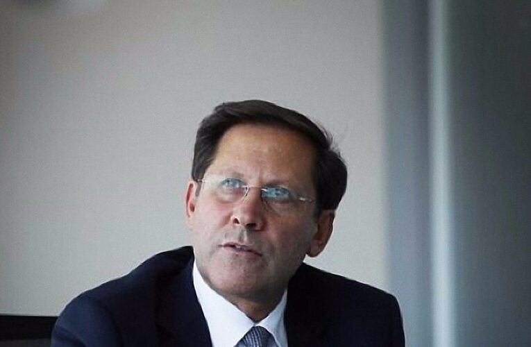 Iván Arriagada plantea que cargos de tratamiento y refinación de cobre deben bajar