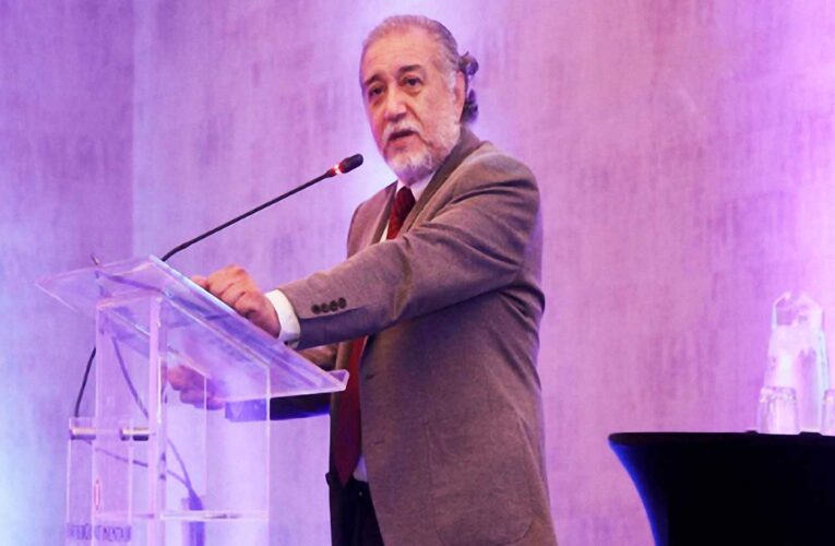 Expertos entregan propuestas para generar exitosas políticas públicas en minería