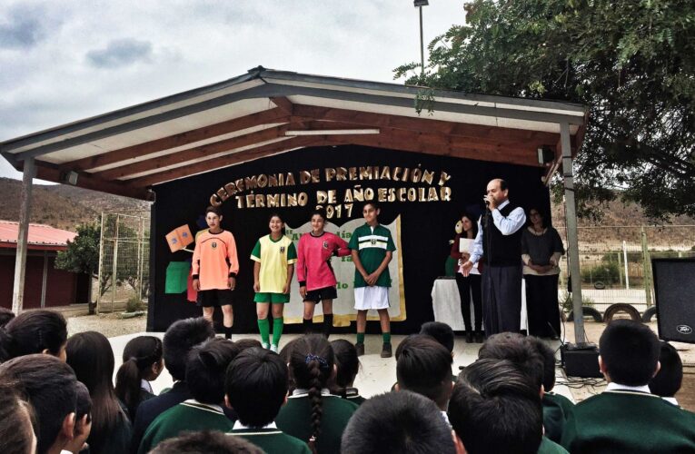 Nuevos Uniformes Visten a Deportistas de Cabildo Gracias al Fondo Concursable