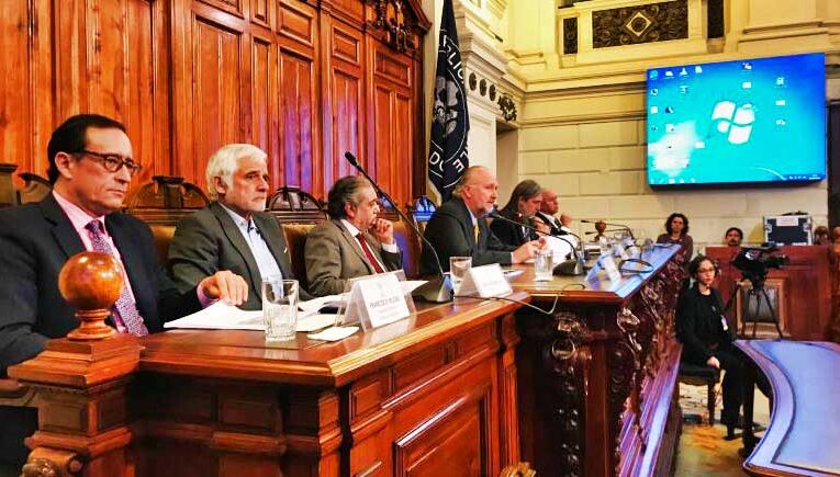 Los pro y los contra de potenciar el negocio de fundición y refinería