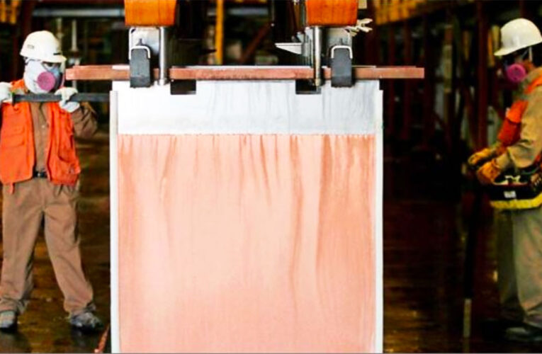 Cobre  anota  su  mayor  valor  en  siete  meses  y  analistas  prevén  promedio  del  año  en  US$  2,9