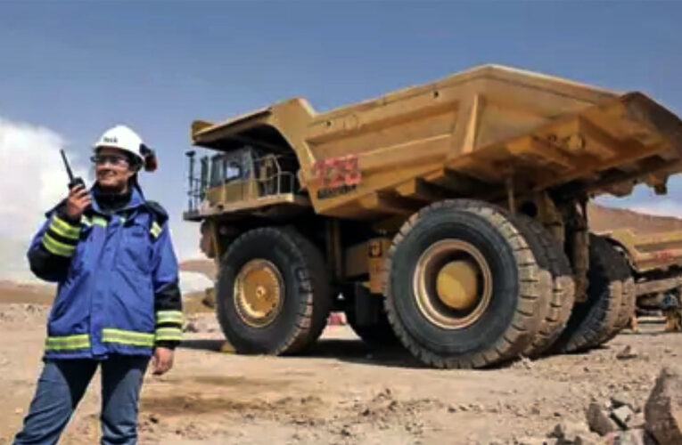 Tasa de desempleo en las regiones mineras cae a un 7,6%