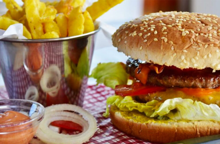 ¿Por qué se produce la adicción a la comida?: Se puede detectar y tratar