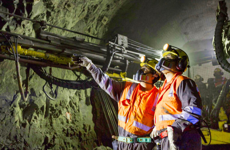 ENAMI anuncia línea de crédito especial para la mediana minería