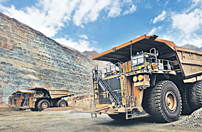 Participación de Chile en el mercado mundial del cobre cayó a 28% en 2019 y los rivales recortan terreno