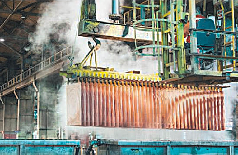 Cobre sube tras plan de Trump y cierra mejor semana en más de 4 meses