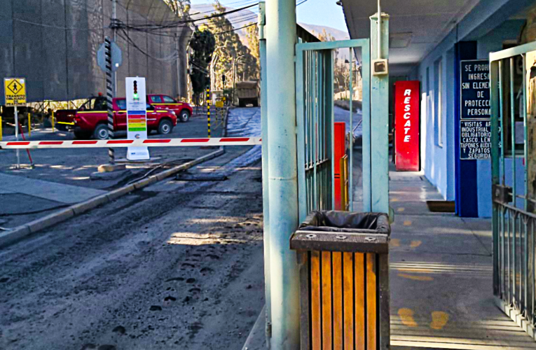 Instalan Solmáforo en faena de Cabildo