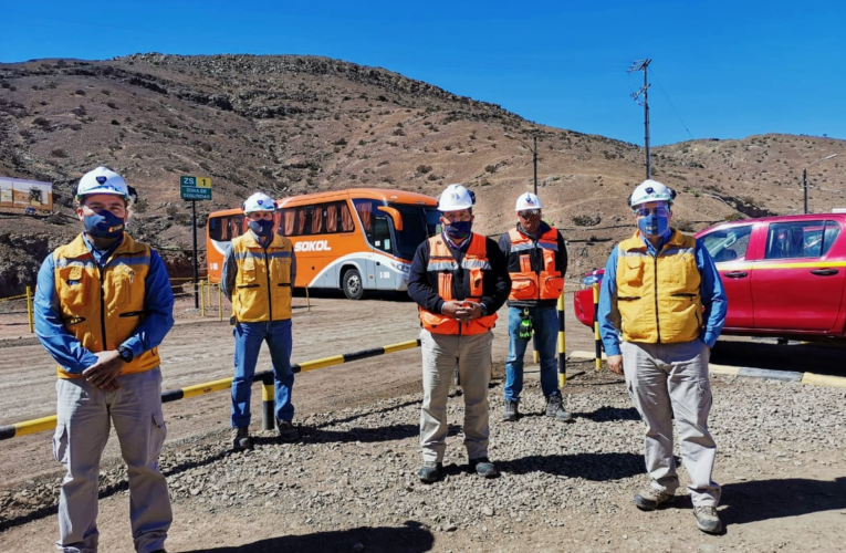 Dirección Ejecutiva se reúne con autoridades de Sernageomín en Planta Las Luces