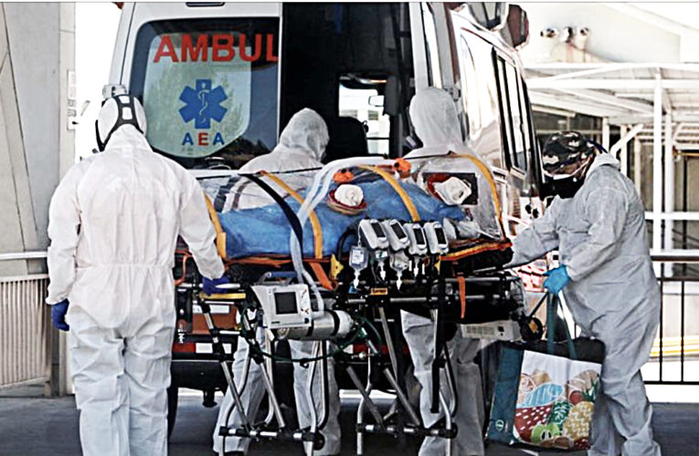 Edad promedio de pacientes covid en UCI cae casi 20 años respecto de la primera ola