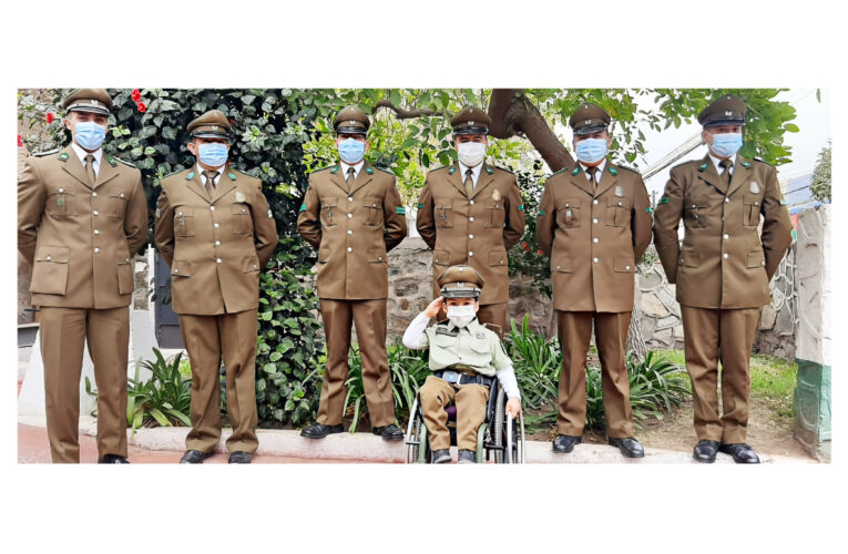 El Pequeño Santiago Cumple su Sueño de ser Carabinero por un Día en Cabildo