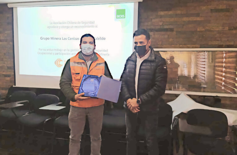 Gerencia Minería ACHS visita faena Cabildo y reconoce su aporte al sector en el mes de la minería