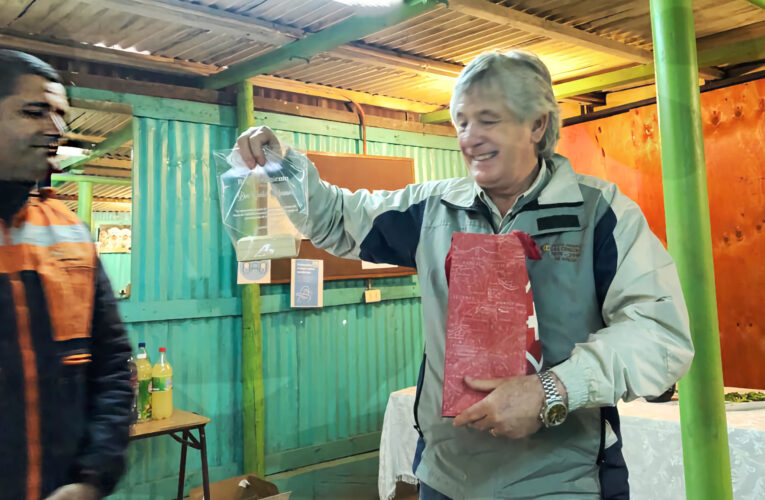 Faena Cabildo realiza emotivo homenaje a Carlos Delpiano