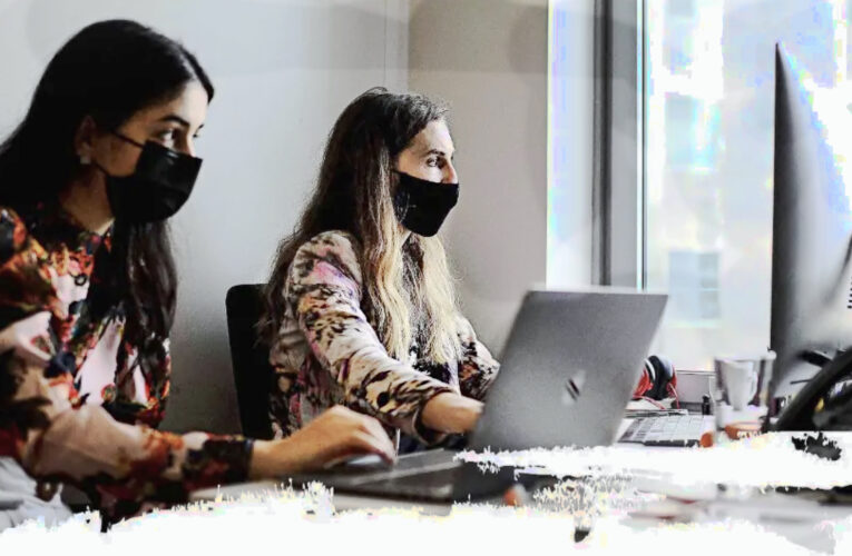 El trabajo híbrido requiere mucha más comunicación y empatía de parte de todos