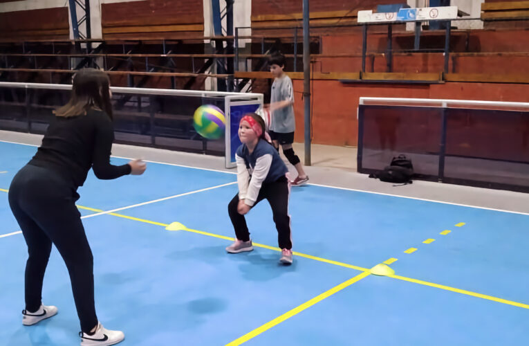 Faena Cabildo aporta al mantenimiento del gimnasio de la Asociación de Básquetbol