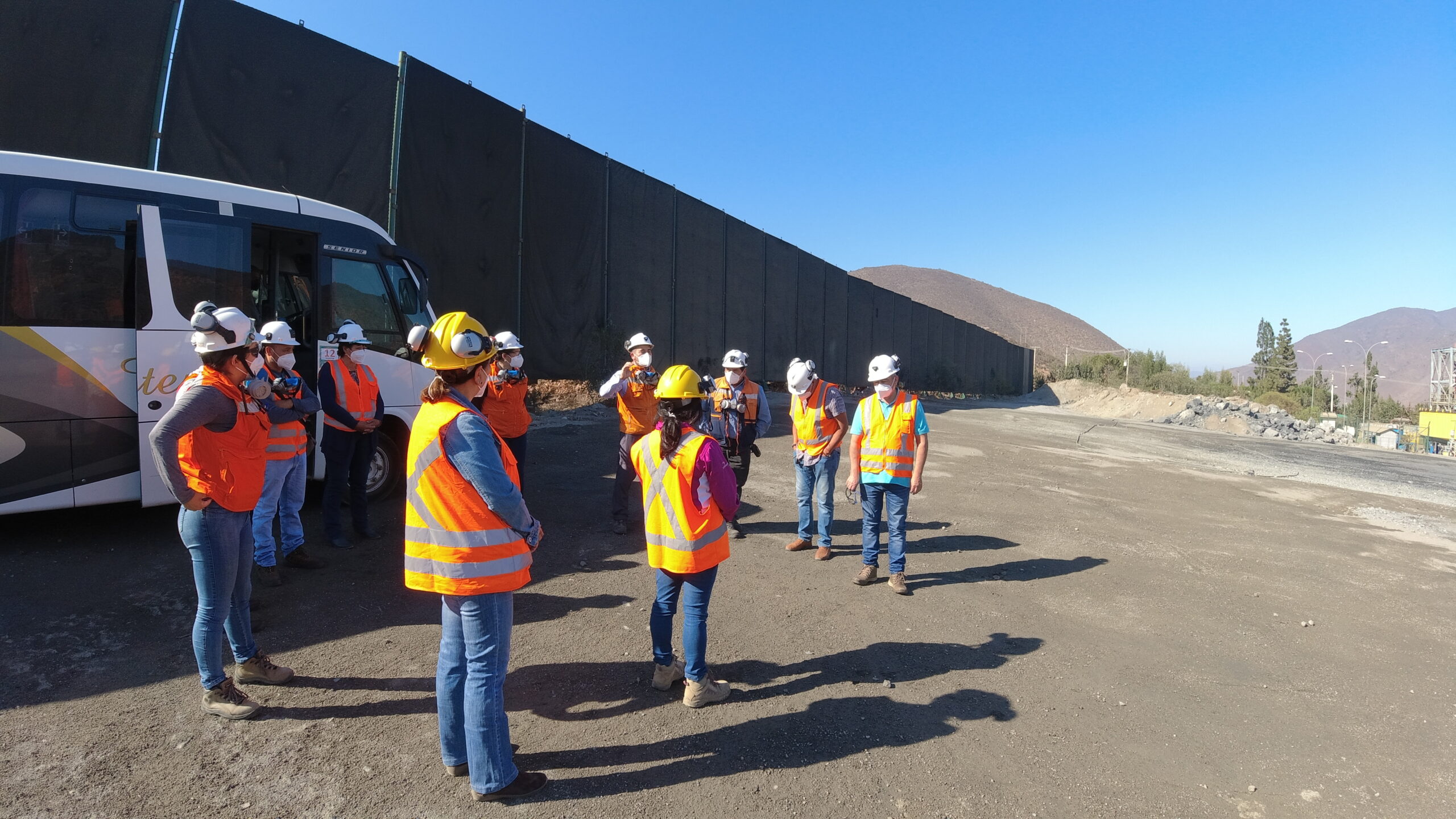 Cabildo, vecinos visitan Planta y Vivero, febrero 2022