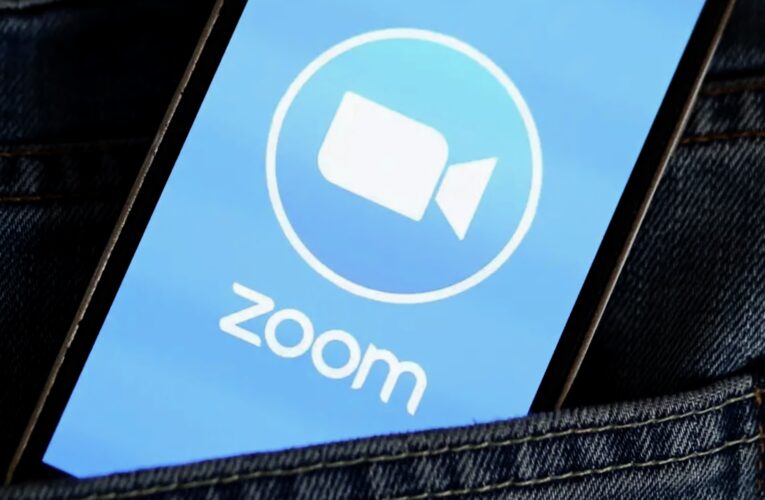 Conseguir un buen liderazgo usando las plataformas digitales para comunicarse con los equipos de trabajo