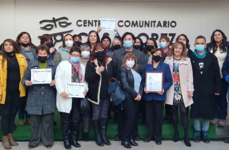 Unión de Centros de Madres invitó al Área de Comunidades de faena Cabildo a cierre de Taller