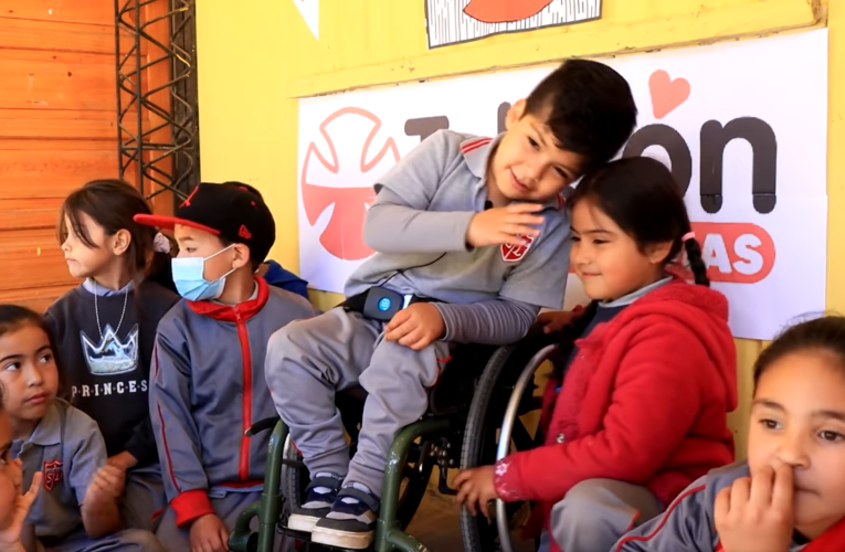 Historias de vida de nuestra Familia Cenizas: Santiago Contreras, el carismático niño embajador de la #Teletón 2022