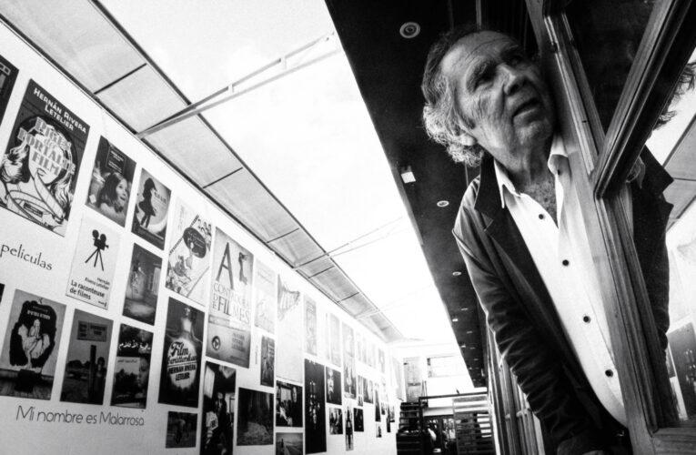 Estudiantes de Cabildo comparten con Premio Nacional de Literatura 2022