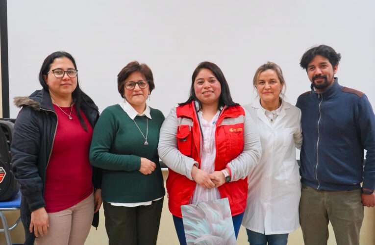 Ani Brito realiza charla a estudiantes de especialidad «Ayudante de Geología» del Liceo de Minería de Cabildo
