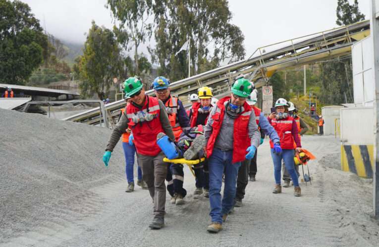 Brigadistas participan de simulacro en Planta de Faena Cabildo
