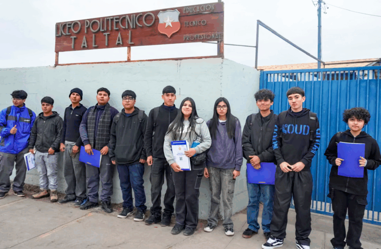 Estudiantes del Liceo Politécnico inician su práctica profesional en PLL y POX