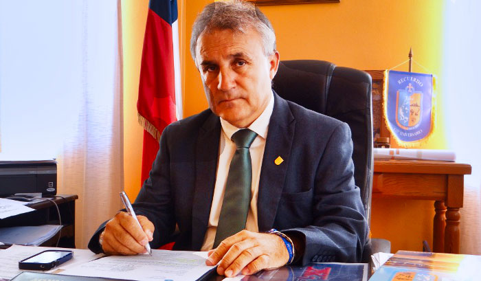 Alcalde Sergio Orellana envía saludo a Cenizas Taltal en el Día del Trabajador