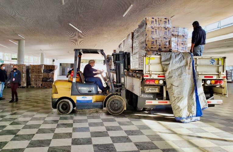 Faena Cabildo facilita camión para traslado de canastas de alimentos del Municipio