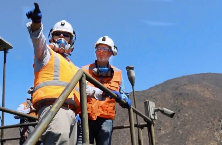 Acompañados por el Gerente de Operaciones, Superintendentes y encargados de Áreas de Cabildo, el Comité Técnico del Directorio realizó una visita a mina e instalaciones de la faena.