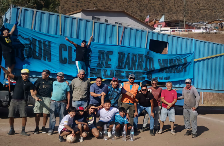 Minera Las Cenizas aporta container a Escuela de Fútbol de Club Deportivo Bellavista